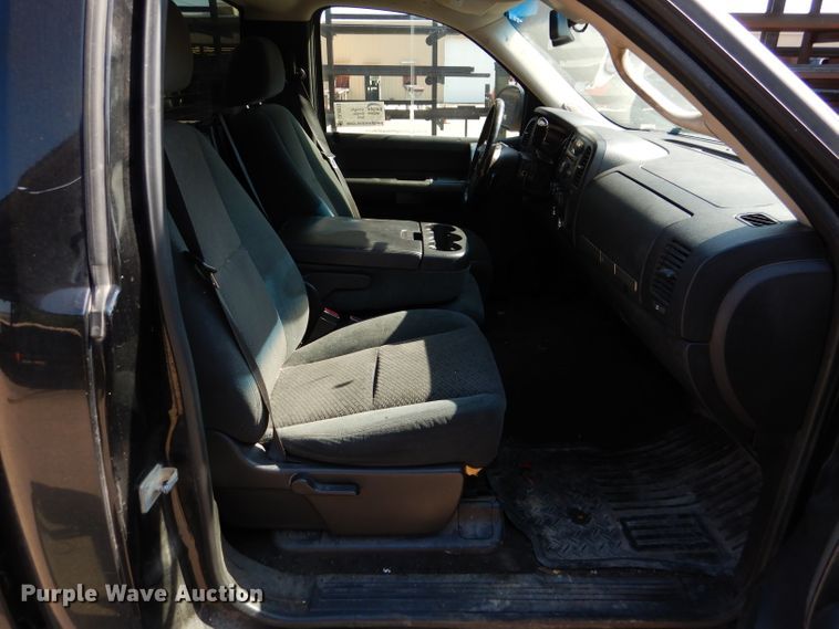 image for item DL8975 2007 Chevrolet Silverado 1500  pickup truck