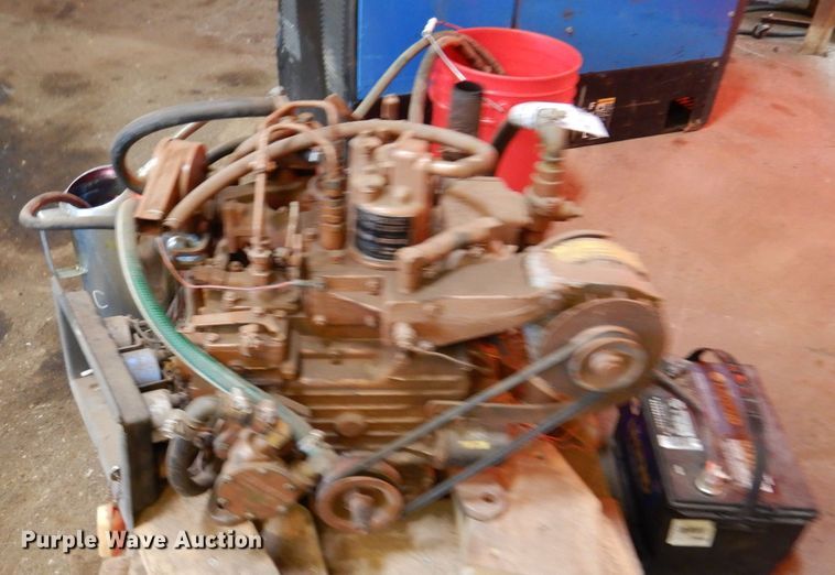 image for item DL8976 Universal Atomic 5411  boat engine