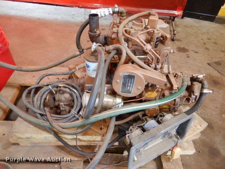 image for item DL8976 Universal Atomic 5411  boat engine