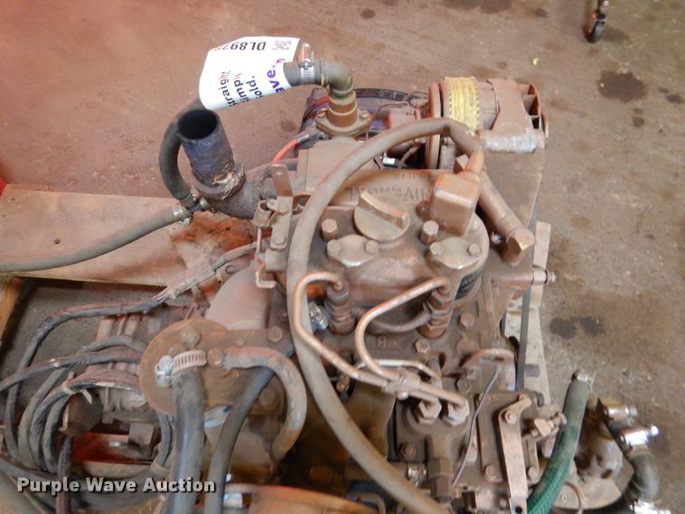 image for item DL8976 Universal Atomic 5411  boat engine