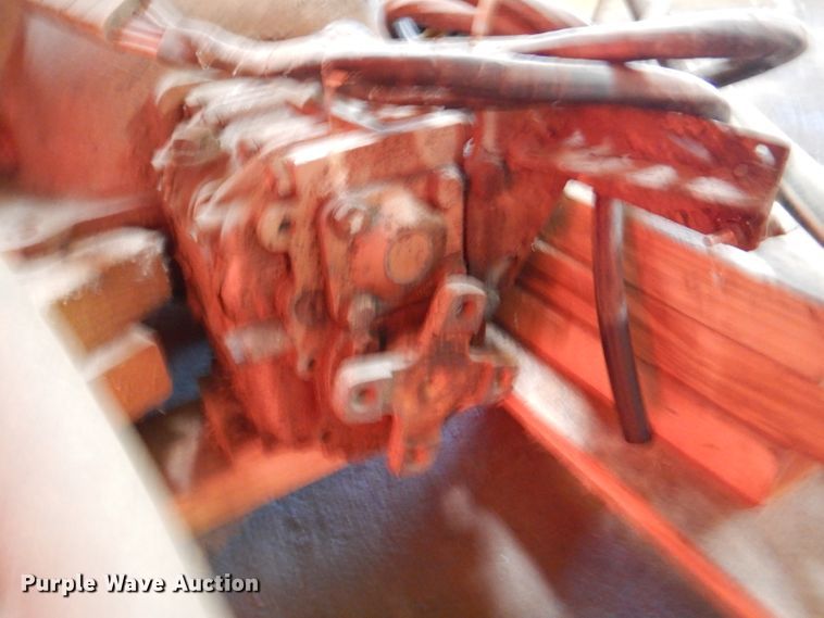 image for item DL8976 Universal Atomic 5411  boat engine