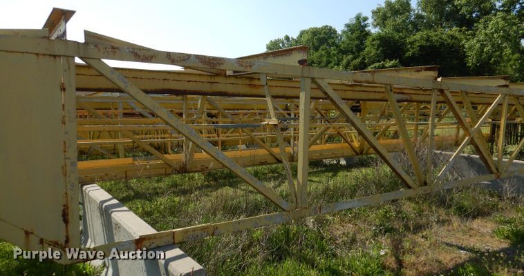 image for item DL8977 (2) bridge cranes