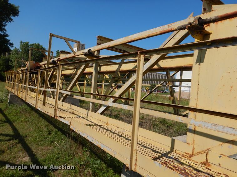 image for item DL8977 (2) bridge cranes