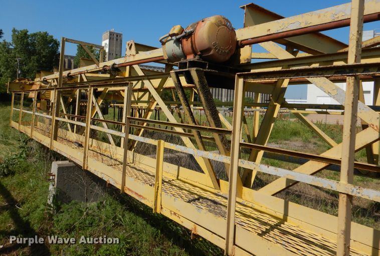 image for item DL8977 (2) bridge cranes