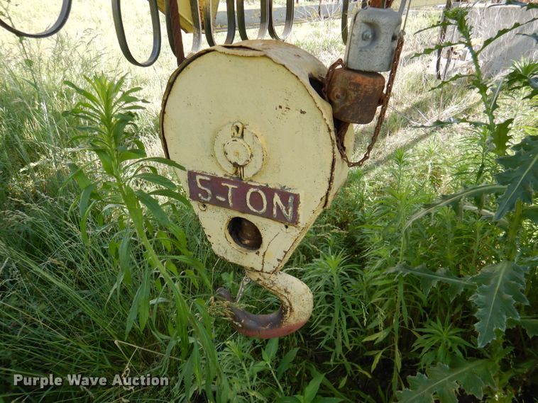 image for item DL8977 (2) bridge cranes