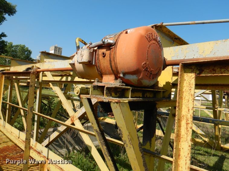 image for item DL8977 (2) bridge cranes