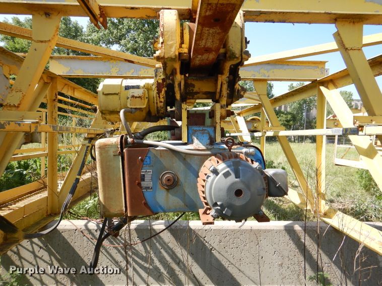 image for item DL8977 (2) bridge cranes