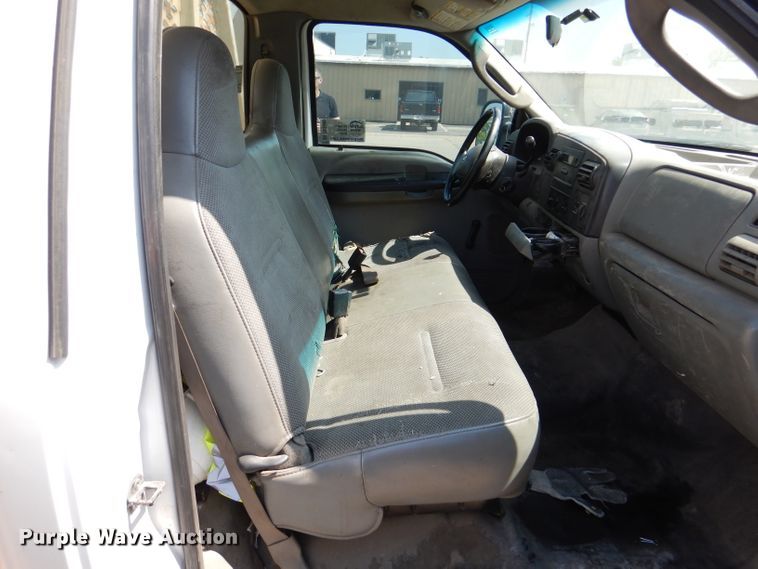 image for item DL8980 2007 Ford F450 Super Duty  flatbed truck