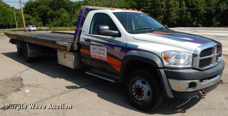 image for item DM0061 2009 Dodge Ram 5500  rollback truck