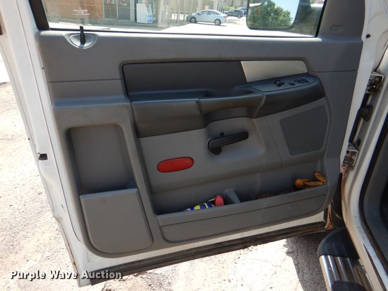 image for item DM0061 2009 Dodge Ram 5500  rollback truck