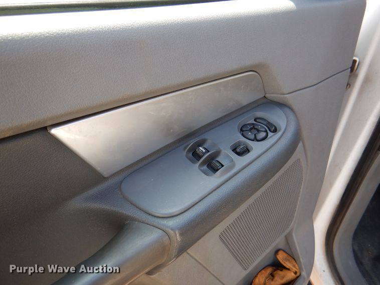 image for item DM0061 2009 Dodge Ram 5500  rollback truck