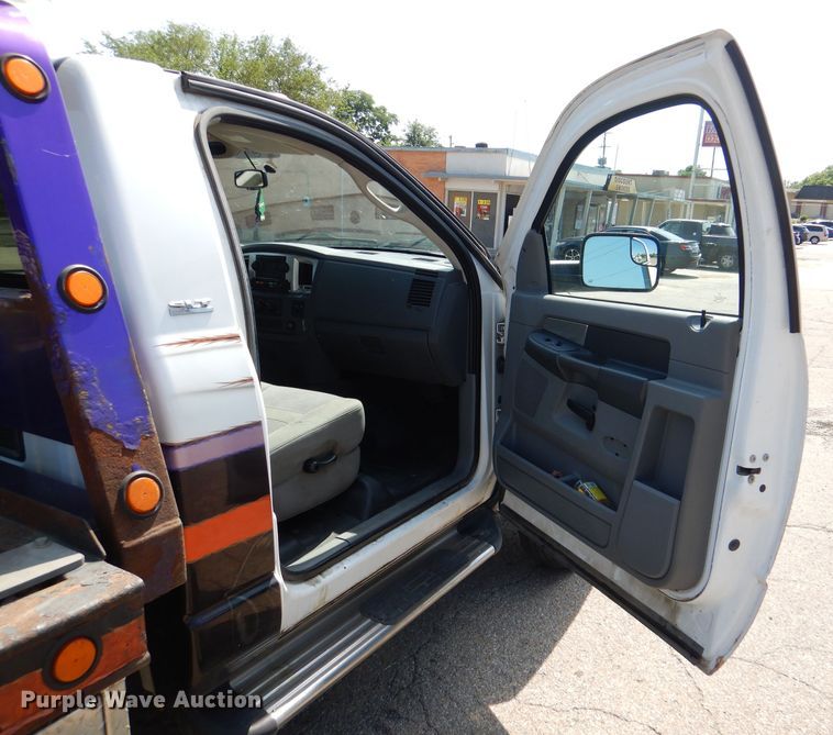 image for item DM0061 2009 Dodge Ram 5500  rollback truck