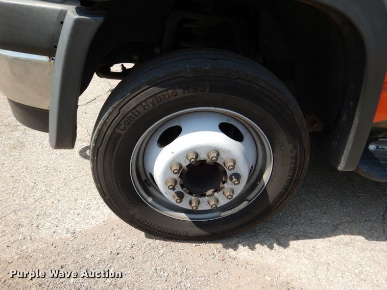 image for item DM0061 2009 Dodge Ram 5500  rollback truck