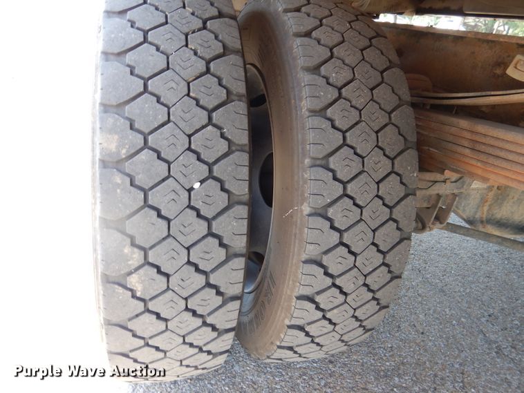 image for item DM0061 2009 Dodge Ram 5500  rollback truck