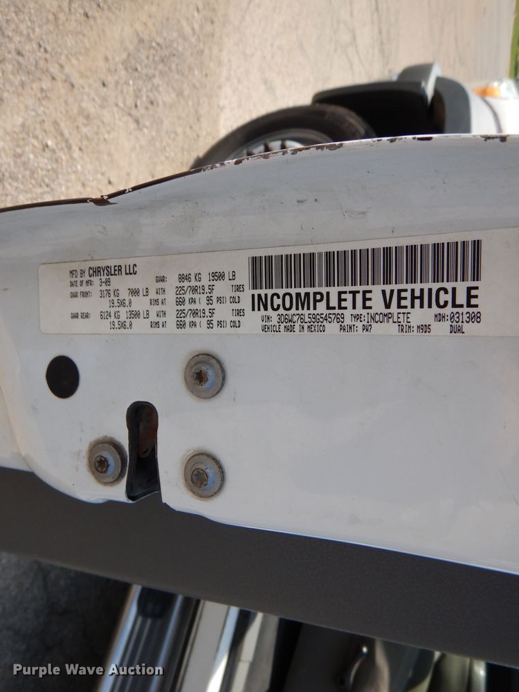 image for item DM0061 2009 Dodge Ram 5500  rollback truck