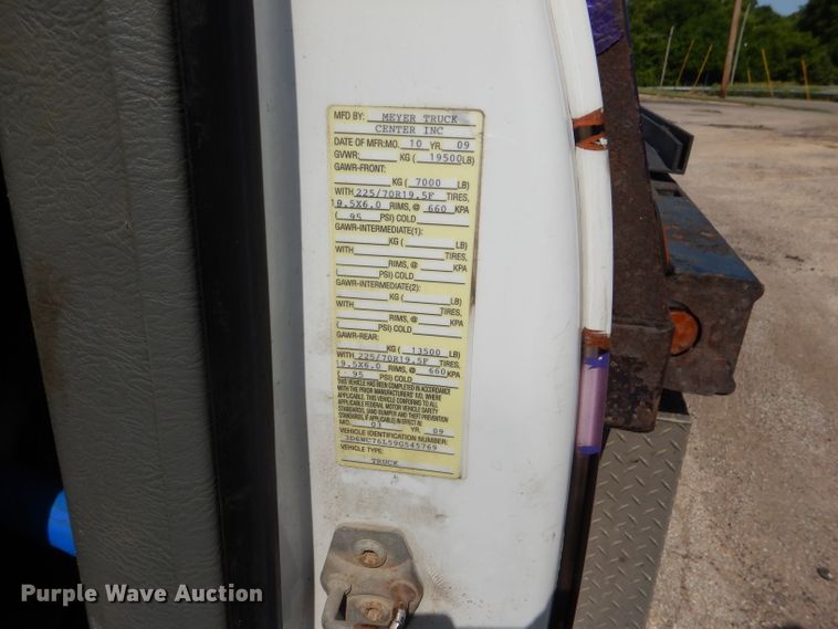 image for item DM0061 2009 Dodge Ram 5500  rollback truck