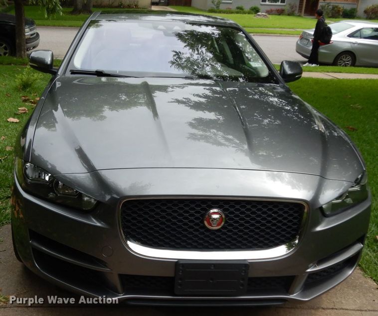 image for item DM2981 2017 Jaguar XE 25T