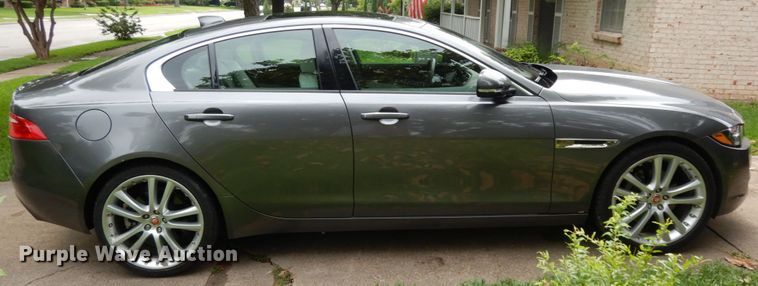 image for item DM2981 2017 Jaguar XE 25T