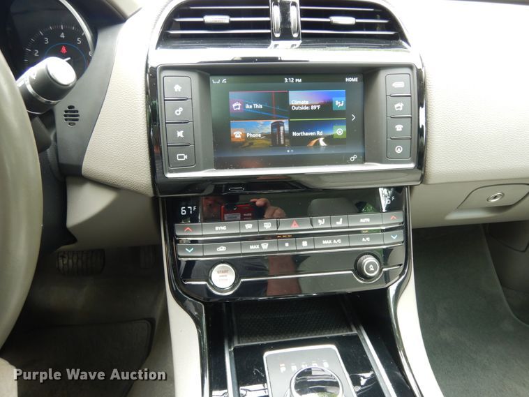 image for item DM2981 2017 Jaguar XE 25T