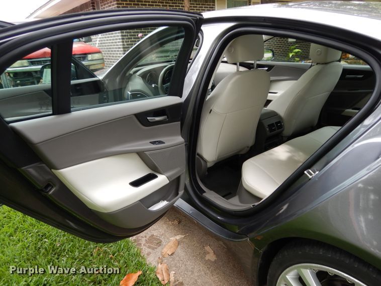 image for item DM2981 2017 Jaguar XE 25T