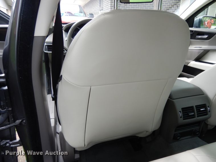 image for item DM2981 2017 Jaguar XE 25T