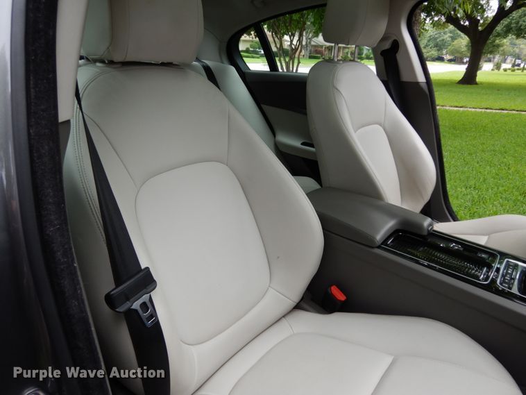 image for item DM2981 2017 Jaguar XE 25T