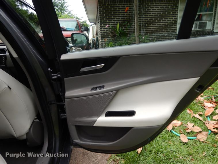 image for item DM2981 2017 Jaguar XE 25T