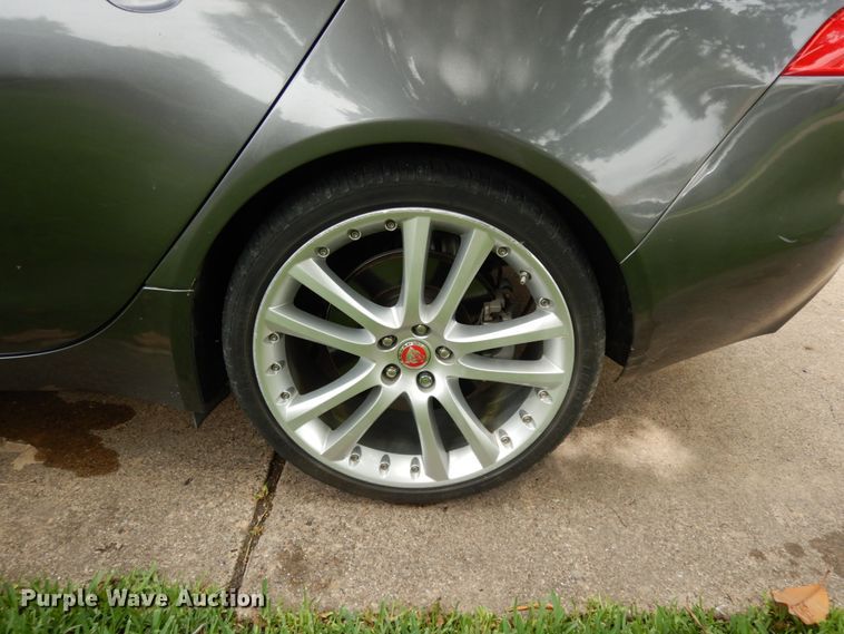 image for item DM2981 2017 Jaguar XE 25T