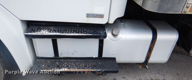 image for item DM3811 2008 Freightliner Business Class M2  refrigerated truck