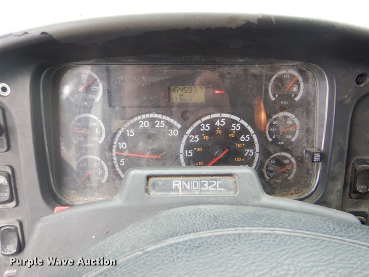 image for item DM3811 2008 Freightliner Business Class M2  refrigerated truck