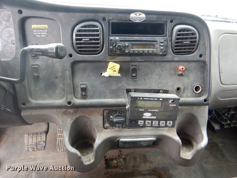 image for item DM3811 2008 Freightliner Business Class M2  refrigerated truck