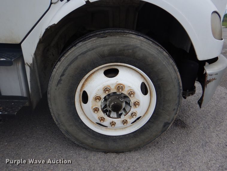 image for item DM3811 2008 Freightliner Business Class M2  refrigerated truck