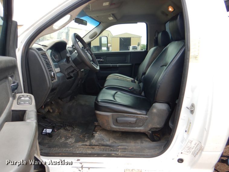 image for item DM3813 2012 Dodge Ram 5500HD  flatbed truck