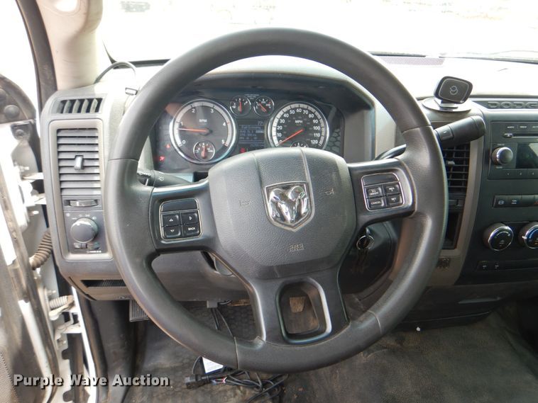 image for item DM3813 2012 Dodge Ram 5500HD  flatbed truck