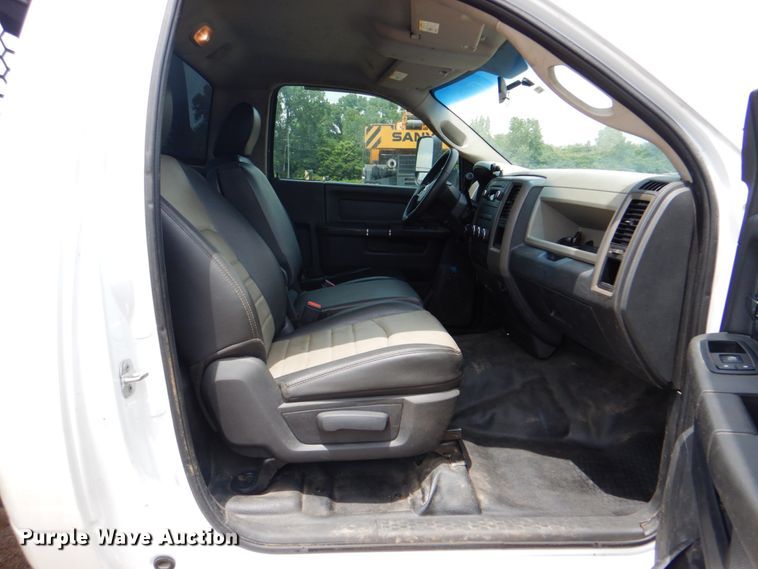 image for item DM3813 2012 Dodge Ram 5500HD  flatbed truck