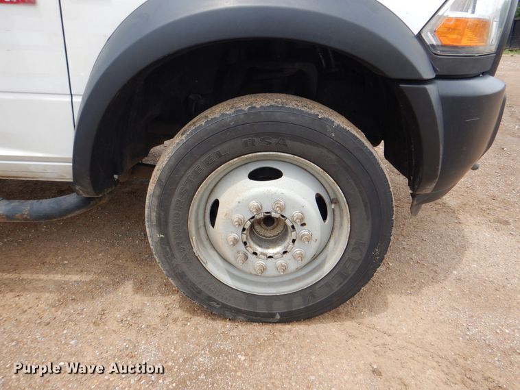 image for item DM3813 2012 Dodge Ram 5500HD  flatbed truck