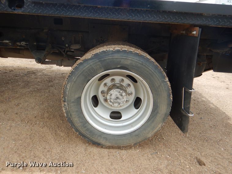 image for item DM3813 2012 Dodge Ram 5500HD  flatbed truck