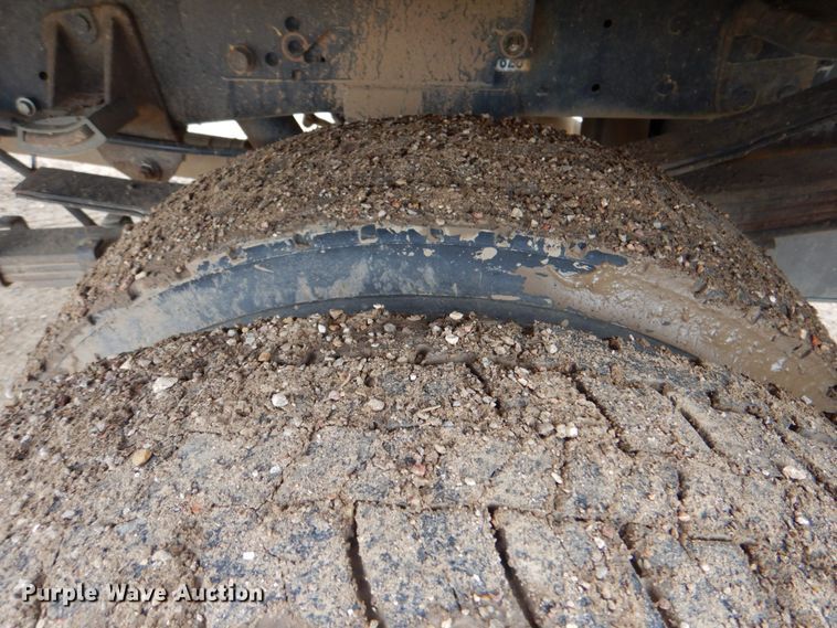 image for item DM3813 2012 Dodge Ram 5500HD  flatbed truck