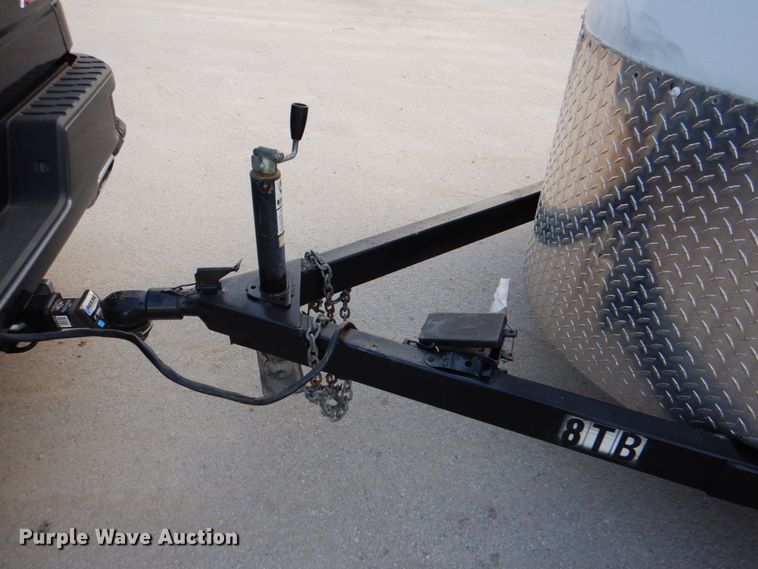 image for item DM3818 2015 Wells Cargo  enclosed cargo trailer