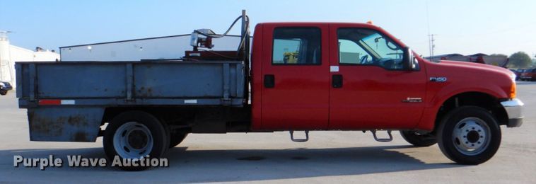image for item DM3822 2000 Ford F450 Super Duty  flatbed truck