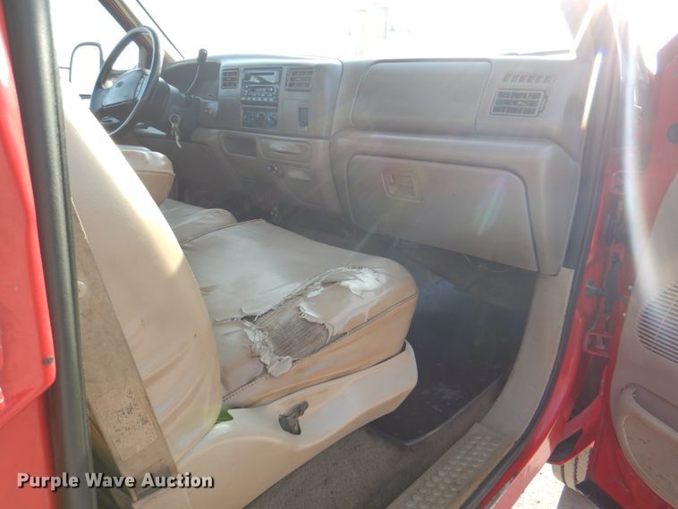 image for item DM3822 2000 Ford F450 Super Duty  flatbed truck