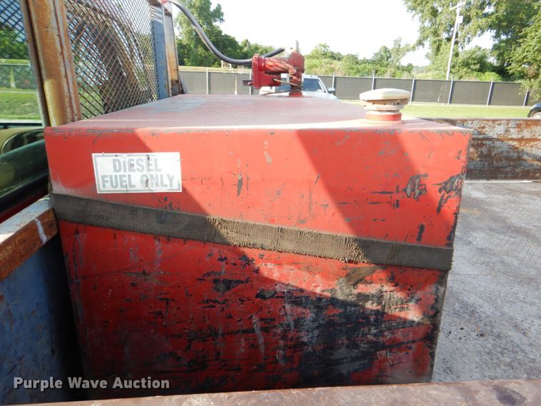 image for item DM3822 2000 Ford F450 Super Duty  flatbed truck