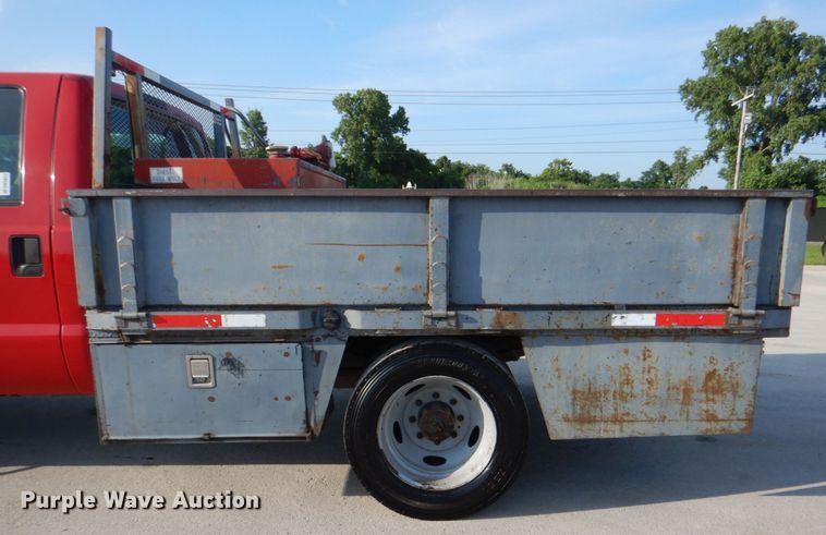 image for item DM3822 2000 Ford F450 Super Duty  flatbed truck