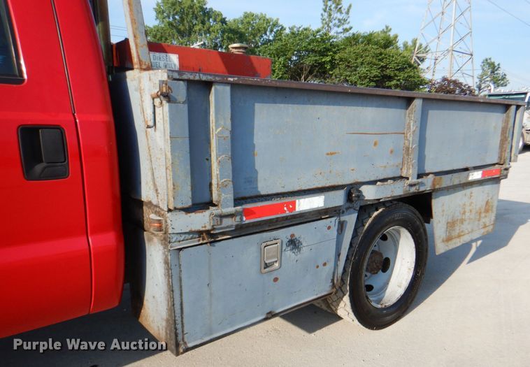 image for item DM3822 2000 Ford F450 Super Duty  flatbed truck