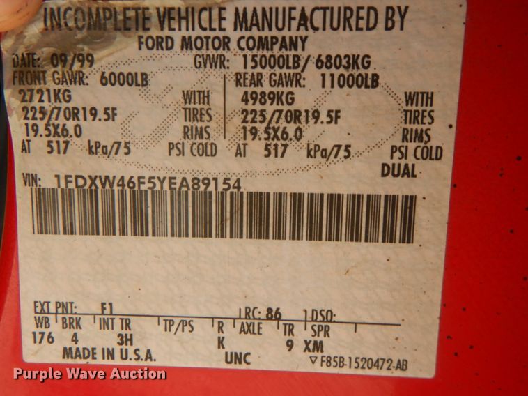 image for item DM3822 2000 Ford F450 Super Duty  flatbed truck