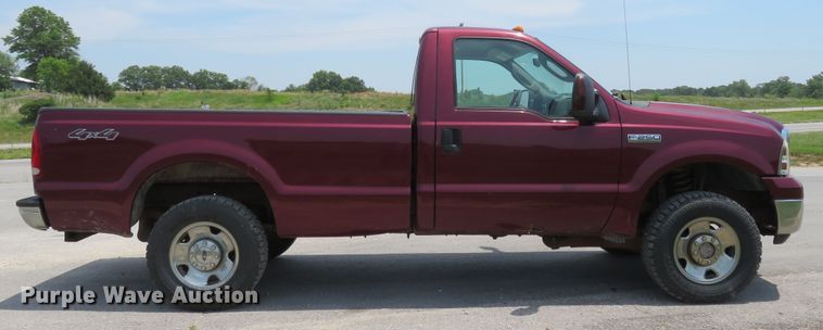 image for item FP9302 2006 Ford F250 Super Duty XLT  pickup truck