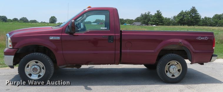 image for item FP9302 2006 Ford F250 Super Duty XLT  pickup truck