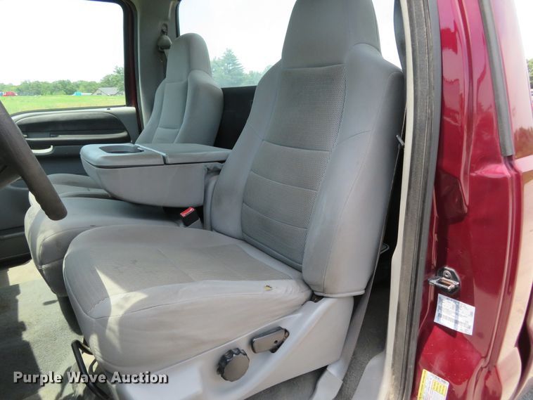 image for item FP9302 2006 Ford F250 Super Duty XLT  pickup truck