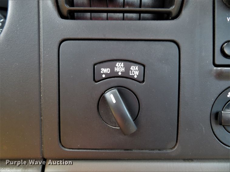 image for item FP9302 2006 Ford F250 Super Duty XLT  pickup truck