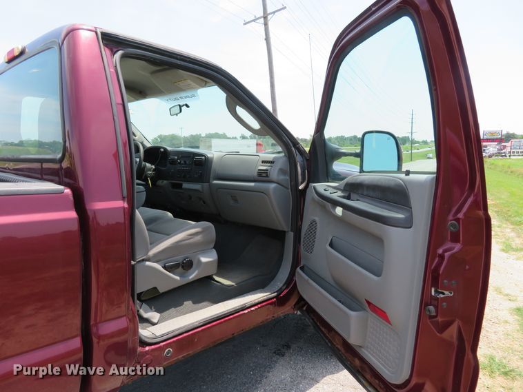 image for item FP9302 2006 Ford F250 Super Duty XLT  pickup truck